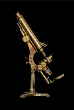 Nicolai Howalt - Microscope